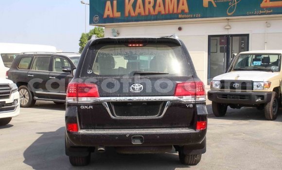اشتري Imported Toyota Land Cruiser Black سيارة في Import - Dubai في Maseru اشتري Imported Toyota Land Cruiser Black سيارة في Import - Dubai في Maseru