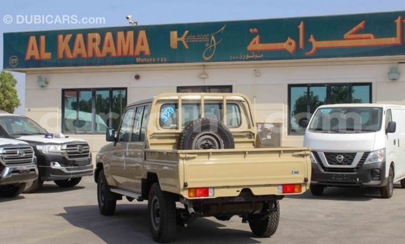 اشتري Imported Toyota Land Cruiser Beige سيارة في Import - Dubai في Maseru اشتري Imported Toyota Land Cruiser Beige سيارة في Import - Dubai في Maseru