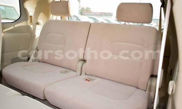 Buy Import Toyota Land Cruiser White Car in Import - Dubai in Maseru Buy Import Toyota Land Cruiser White Car in Import - Dubai in Maseru