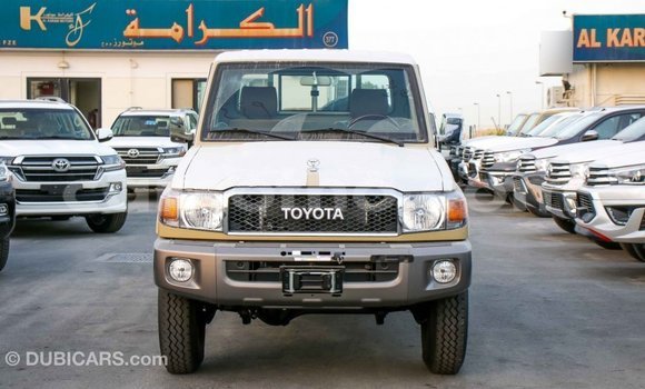 اشتري Imported Toyota Land Cruiser Beige سيارة في Import - Dubai في Maseru اشتري Imported Toyota Land Cruiser Beige سيارة في Import - Dubai في Maseru