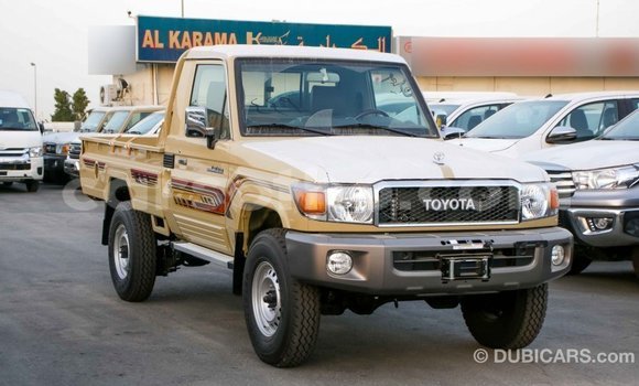 اشتري Imported Toyota Land Cruiser Beige سيارة في Import - Dubai في Maseru اشتري Imported Toyota Land Cruiser Beige سيارة في Import - Dubai في Maseru