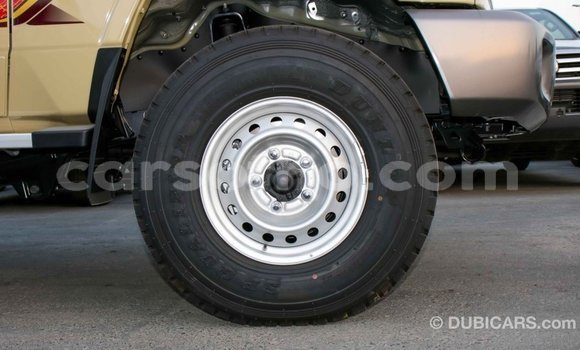 اشتري Imported Toyota Land Cruiser Beige سيارة في Import - Dubai في Maseru اشتري Imported Toyota Land Cruiser Beige سيارة في Import - Dubai في Maseru