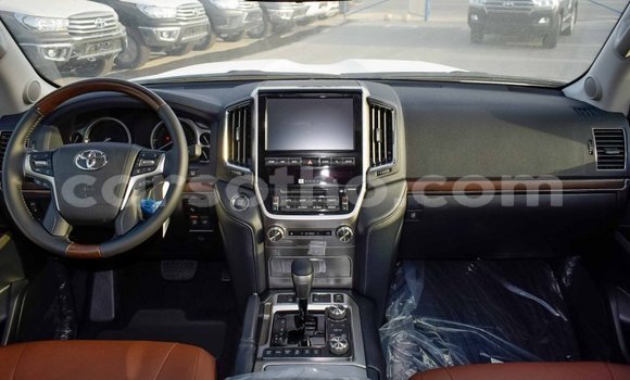 اشتري Imported Toyota Land Cruiser Black سيارة في Import - Dubai في Maseru اشتري Imported Toyota Land Cruiser Black سيارة في Import - Dubai في Maseru