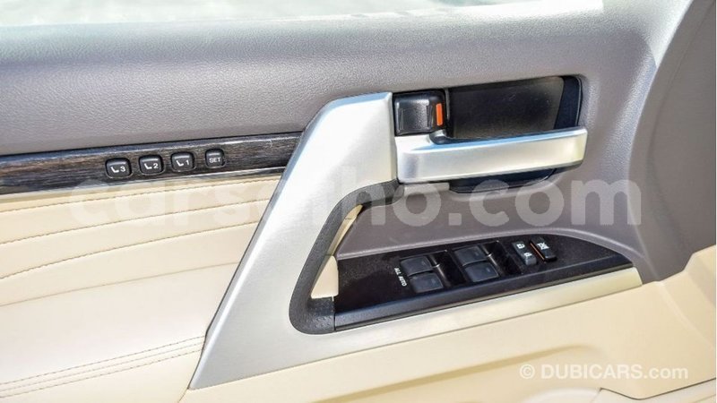 Big with watermark toyota land cruiser maseru import dubai 16618