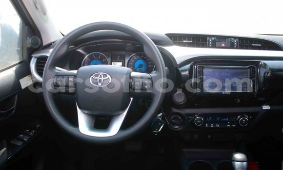 اشتري Imported Toyota Hilux Blue سيارة في Import - Dubai في Maseru اشتري Imported Toyota Hilux Blue سيارة في Import - Dubai في Maseru