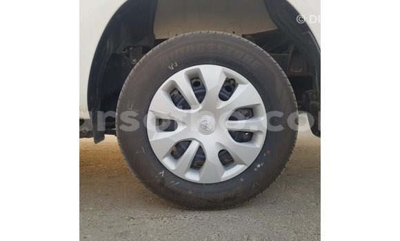 اشتري Imported Toyota Hilux White سيارة في Import - Dubai في Maseru اشتري Imported Toyota Hilux White سيارة في Import - Dubai في Maseru