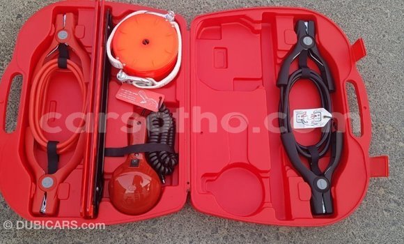 اشتري Imported Toyota Hilux White سيارة في Import - Dubai في Maseru اشتري Imported Toyota Hilux White سيارة في Import - Dubai في Maseru