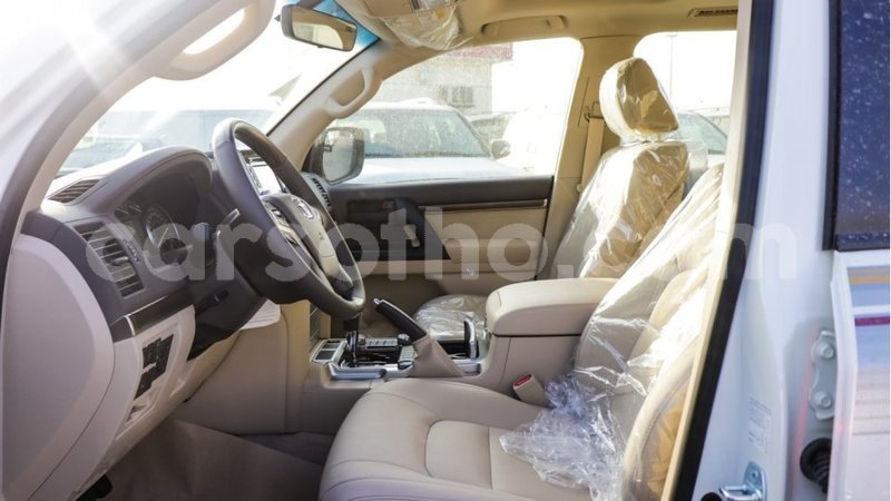 Big with watermark toyota land cruiser maseru import dubai 16622