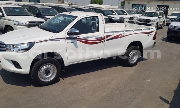 اشتري Imported Toyota Hilux White سيارة في Import - Dubai في Maseru اشتري Imported Toyota Hilux White سيارة في Import - Dubai في Maseru