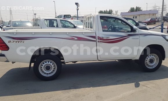 اشتري Imported Toyota Hilux White سيارة في Import - Dubai في Maseru اشتري Imported Toyota Hilux White سيارة في Import - Dubai في Maseru