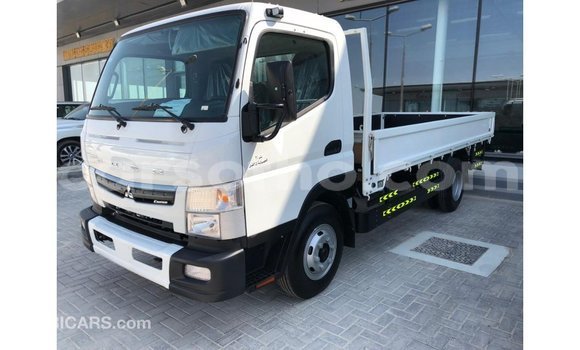 Buy Import Mitsubishi Carisma White Car in Import - Dubai in Maseru Buy Import Mitsubishi Carisma White Car in Import - Dubai in Maseru