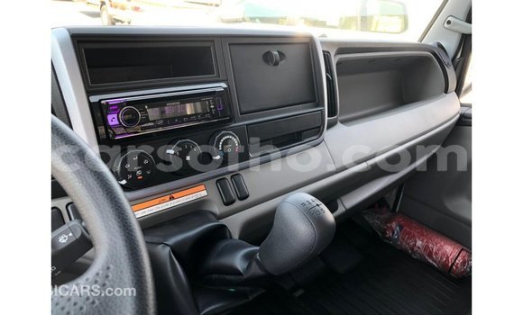 Buy Import Mitsubishi Carisma White Car in Import - Dubai in Maseru Buy Import Mitsubishi Carisma White Car in Import - Dubai in Maseru