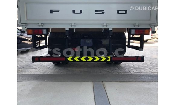 Buy Import Mitsubishi Carisma White Car in Import - Dubai in Maseru Buy Import Mitsubishi Carisma White Car in Import - Dubai in Maseru