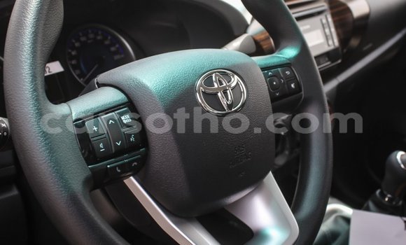 اشتري Imported Toyota Hilux White سيارة في Import - Dubai في Maseru اشتري Imported Toyota Hilux White سيارة في Import - Dubai في Maseru