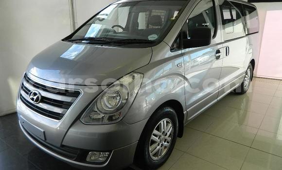 اشتري مستعمل Hyundai H1 Silver سيارة في Roma في Maseru اشتري مستعمل Hyundai H1 Silver سيارة في Roma في Maseru