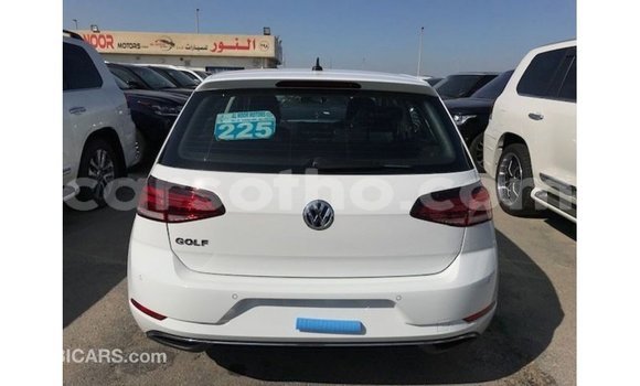 Acheter Import Voiture Volkswagen Golf Blanc à Import - Dubai, Maseru Acheter Import Voiture Volkswagen Golf Blanc à Import - Dubai, Maseru