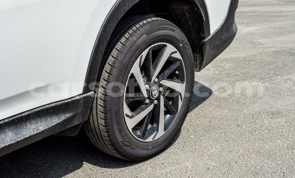 اشتري Imported Toyota Rush White سيارة في Import - Dubai في Maseru اشتري Imported Toyota Rush White سيارة في Import - Dubai في Maseru