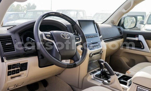 اشتري Imported Toyota Land Cruiser Black سيارة في Import - Dubai في Maseru اشتري Imported Toyota Land Cruiser Black سيارة في Import - Dubai في Maseru