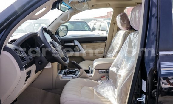اشتري Imported Toyota Land Cruiser Black سيارة في Import - Dubai في Maseru اشتري Imported Toyota Land Cruiser Black سيارة في Import - Dubai في Maseru