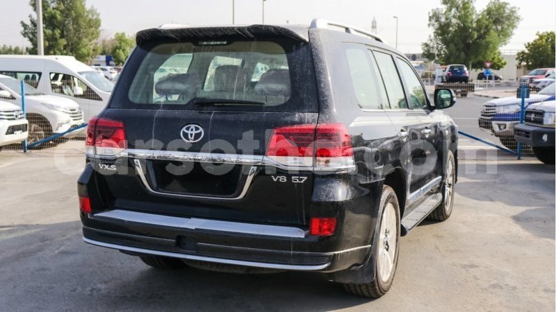 Big with watermark toyota land cruiser maseru import dubai 16640