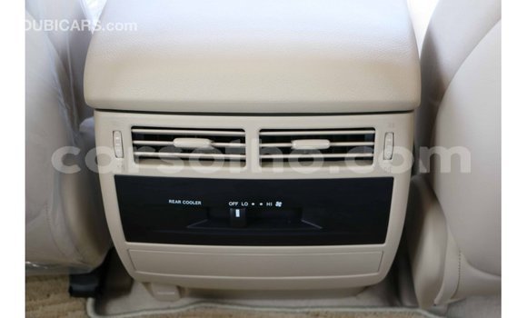 Acheter Import Voiture Toyota Land Cruiser Noir à Import - Dubai, Maseru Acheter Import Voiture Toyota Land Cruiser Noir à Import - Dubai, Maseru