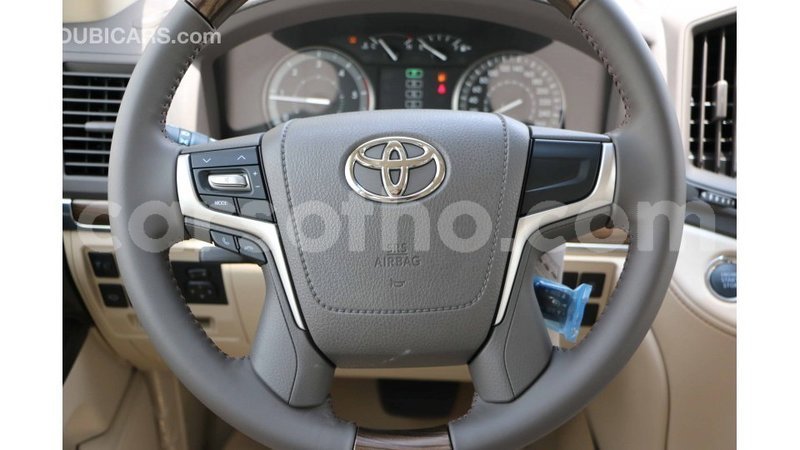 Big with watermark toyota land cruiser maseru import dubai 16648