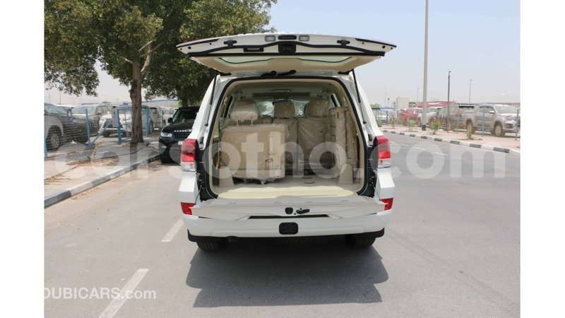 Big with watermark toyota land cruiser maseru import dubai 16648