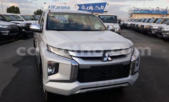 Buy Import Mitsubishi L200 White Car in Import - Dubai in Maseru Buy Import Mitsubishi L200 White Car in Import - Dubai in Maseru
