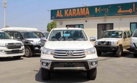 اشتري Imported Toyota Hilux White سيارة في Import - Dubai في Maseru اشتري Imported Toyota Hilux White سيارة في Import - Dubai في Maseru