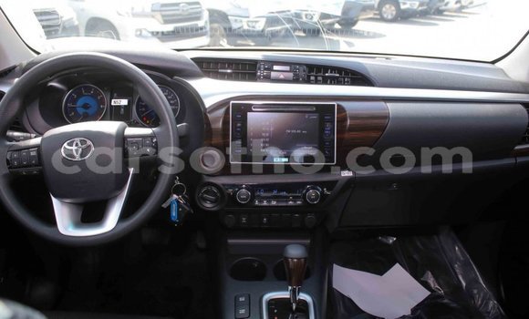 اشتري Imported Toyota Hilux White سيارة في Import - Dubai في Maseru اشتري Imported Toyota Hilux White سيارة في Import - Dubai في Maseru