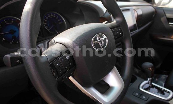 اشتري Imported Toyota Hilux White سيارة في Import - Dubai في Maseru اشتري Imported Toyota Hilux White سيارة في Import - Dubai في Maseru