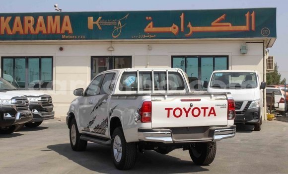 اشتري Imported Toyota Hilux White سيارة في Import - Dubai في Maseru اشتري Imported Toyota Hilux White سيارة في Import - Dubai في Maseru