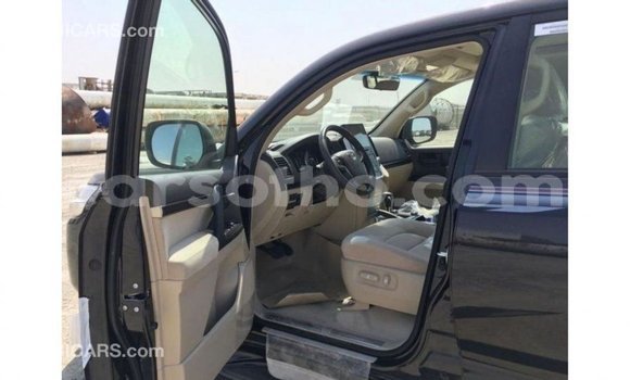 اشتري Imported Toyota Land Cruiser Black سيارة في Import - Dubai في Maseru اشتري Imported Toyota Land Cruiser Black سيارة في Import - Dubai في Maseru