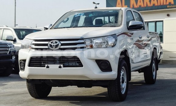 اشتري Imported Toyota Hilux White سيارة في Import - Dubai في Maseru اشتري Imported Toyota Hilux White سيارة في Import - Dubai في Maseru