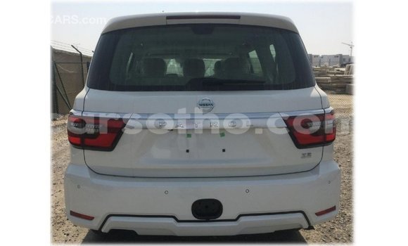 Sayi Imported Nissan Patrol White Mota in Import - Dubai a Maseru Sayi Imported Nissan Patrol White Mota in Import - Dubai a Maseru