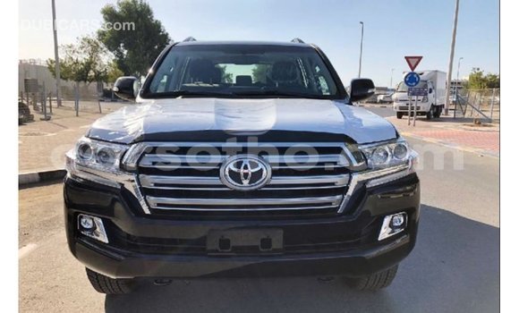 Sayi Imported Toyota Land Cruiser Black Mota in Import - Dubai a Maseru Sayi Imported Toyota Land Cruiser Black Mota in Import - Dubai a Maseru