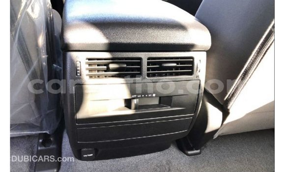 Sayi Imported Toyota Land Cruiser Black Mota in Import - Dubai a Maseru Sayi Imported Toyota Land Cruiser Black Mota in Import - Dubai a Maseru