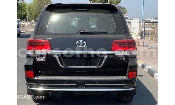 Sayi Imported Toyota Land Cruiser Black Mota in Import - Dubai a Maseru Sayi Imported Toyota Land Cruiser Black Mota in Import - Dubai a Maseru