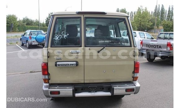 Buy Import Toyota Land Cruiser Beige Car in Import - Dubai in Maseru Buy Import Toyota Land Cruiser Beige Car in Import - Dubai in Maseru