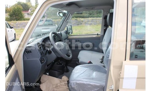 Buy Import Toyota Land Cruiser Beige Car in Import - Dubai in Maseru Buy Import Toyota Land Cruiser Beige Car in Import - Dubai in Maseru