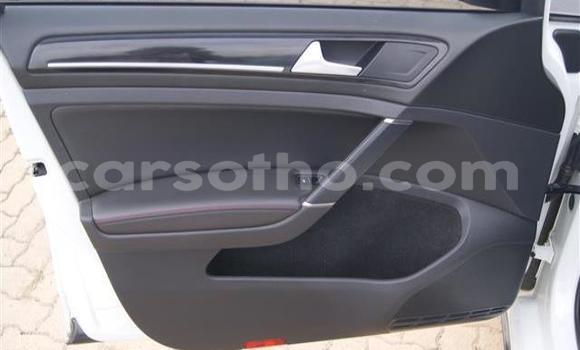 اشتري مستعمل Volkswagen Golf GTI White سيارة في Thaba–Tseka في Mafeteng اشتري مستعمل Volkswagen Golf GTI White سيارة في Thaba–Tseka في Mafeteng