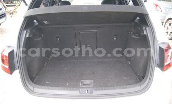 اشتري مستعمل Volkswagen Golf GTI White سيارة في Thaba–Tseka في Mafeteng اشتري مستعمل Volkswagen Golf GTI White سيارة في Thaba–Tseka في Mafeteng