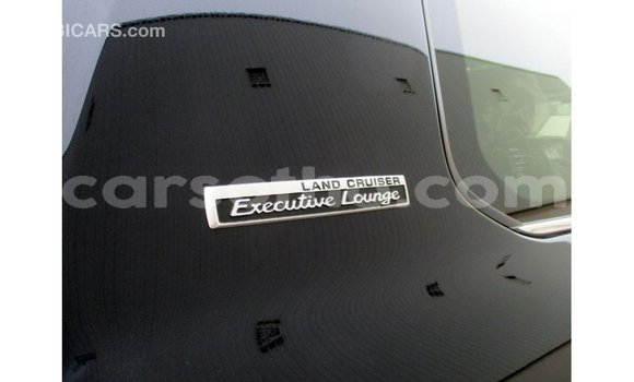 Buy Import Toyota Land Cruiser Black Car in Import - Dubai in Maseru Buy Import Toyota Land Cruiser Black Car in Import - Dubai in Maseru