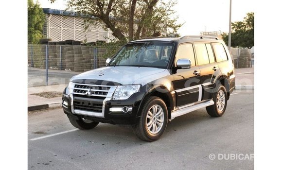 Acheter Import Voiture Mitsubishi Pajero Noir à Import - Dubai, Maseru Acheter Import Voiture Mitsubishi Pajero Noir à Import - Dubai, Maseru