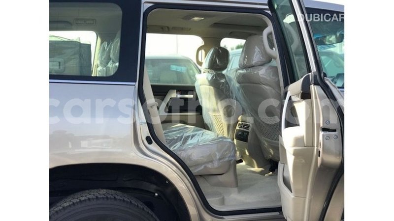 Big with watermark toyota land cruiser maseru import dubai 16700