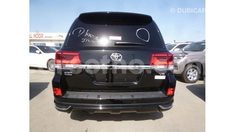 Big with watermark toyota land cruiser maseru import dubai 16704