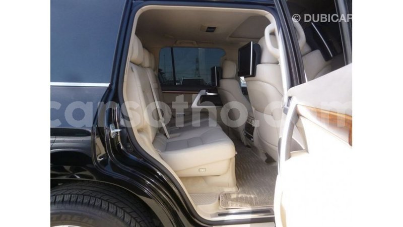 Big with watermark toyota land cruiser maseru import dubai 16704