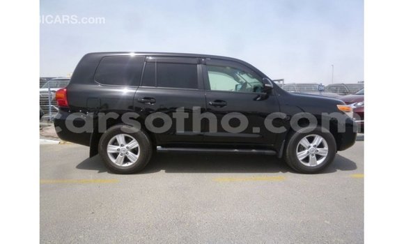 Sayi Imported Toyota Land Cruiser Black Mota in Import - Dubai a Maseru Sayi Imported Toyota Land Cruiser Black Mota in Import - Dubai a Maseru