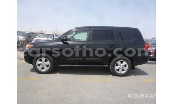 Sayi Imported Toyota Land Cruiser Black Mota in Import - Dubai a Maseru Sayi Imported Toyota Land Cruiser Black Mota in Import - Dubai a Maseru