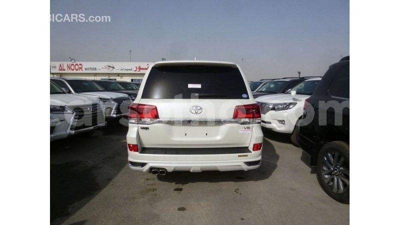 Big with watermark toyota land cruiser maseru import dubai 16709